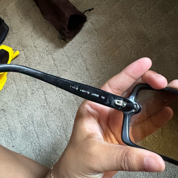 Chanel sunglasses - Picture 3 of 5